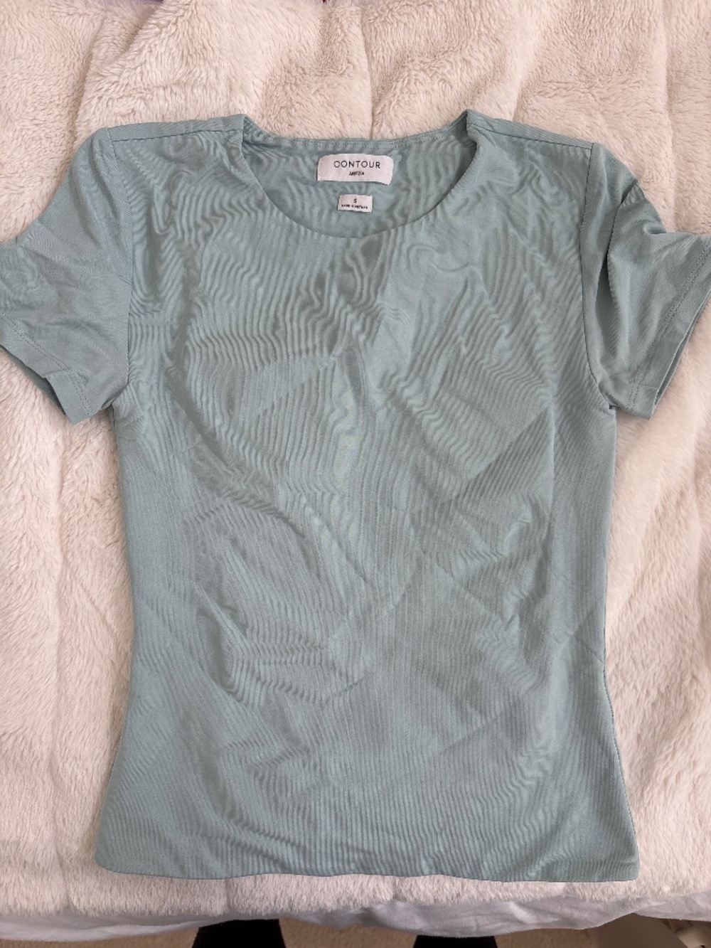 Contour top